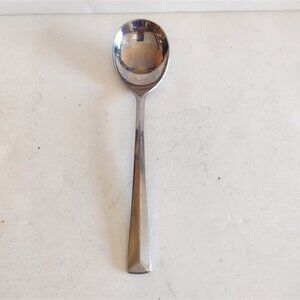 Reed & Barton Stainless Steel Rebacraft Korea Crest Pattern Soup Spoon
